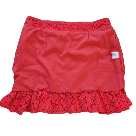 🌟 NWT LEITH Trendy Red Bloom Lace Mini-skirt Women's Size M Ruffles Side Zipper - Picture 6 of 8
